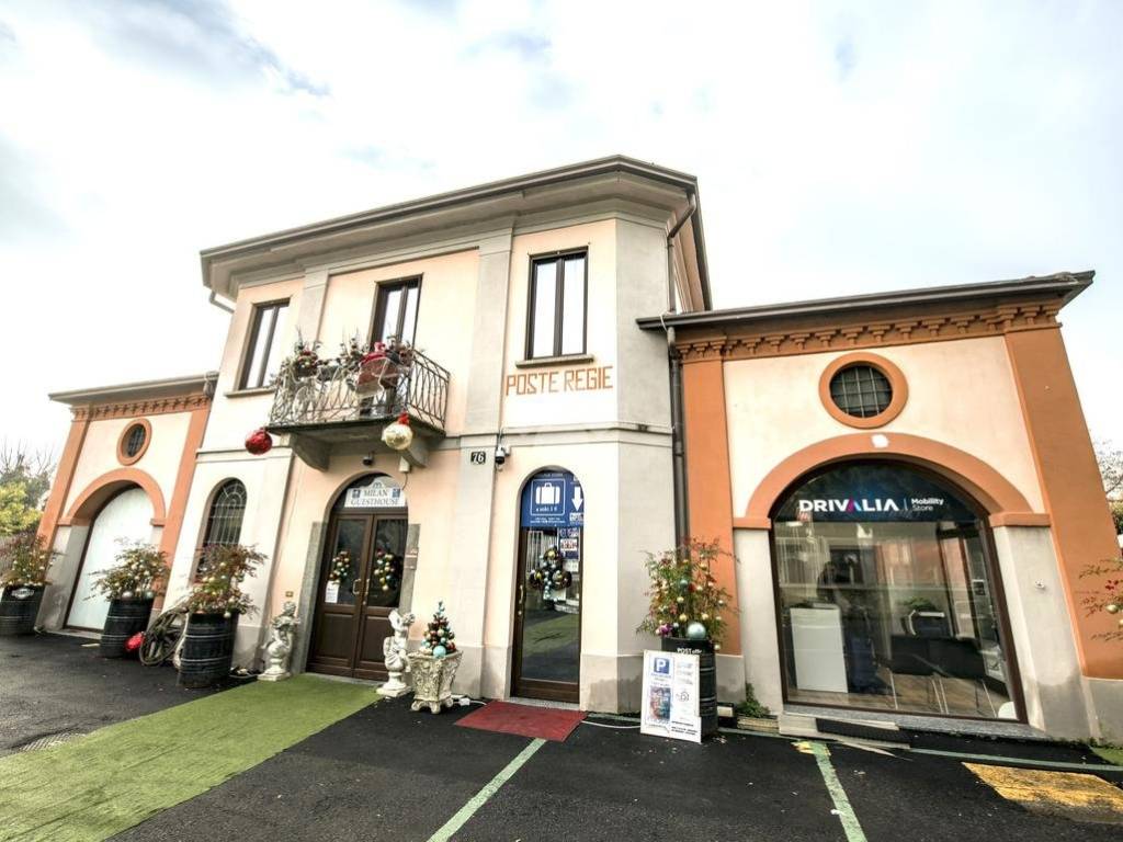 casa indipendente in vendita a Milano in zona Rogoredo