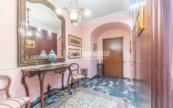 appartamento in vendita a Milano in zona Sempione