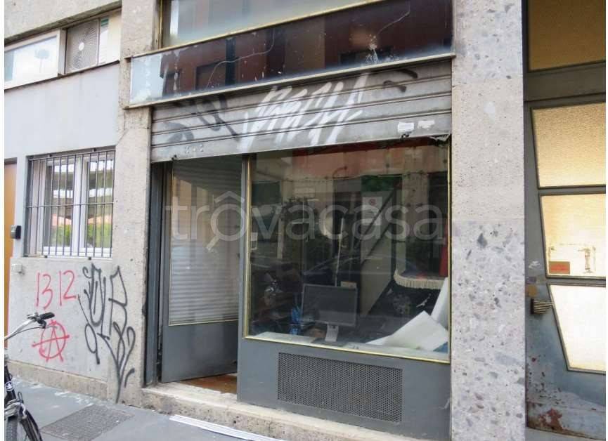 casale in vendita a Milano in zona Cascina dei Pomi