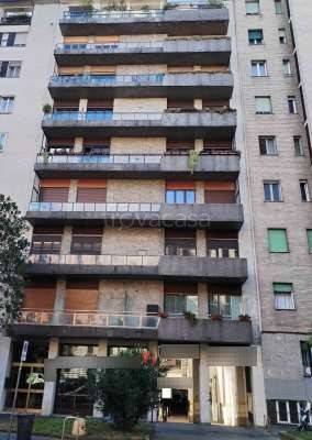 appartamento in vendita a Milano in zona Bocconi