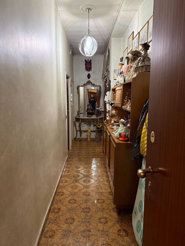 appartamento in vendita a Milano in zona Famagosta