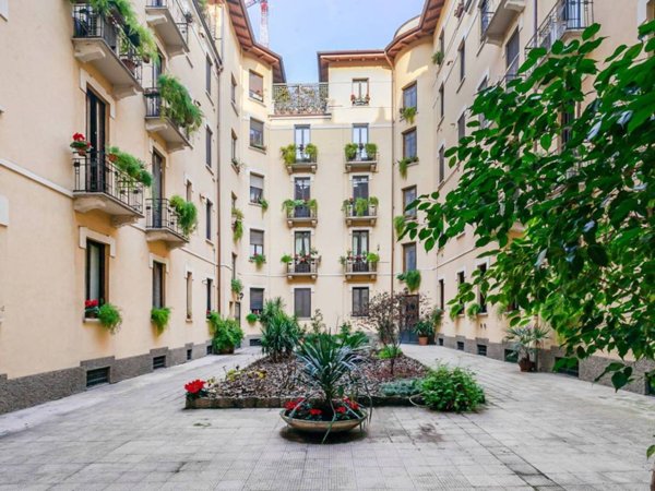 ufficio in vendita a Milano in zona Centro Direzionale