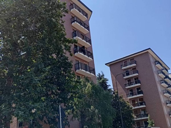 appartamento in vendita a Milano in zona Barona
