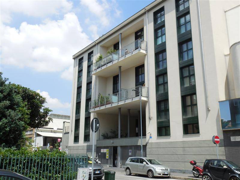 negozio in vendita a Milano in zona Solari