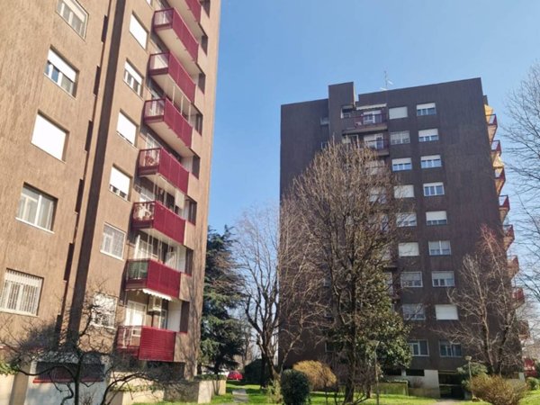 appartamento in vendita a Milano in zona Forlanini