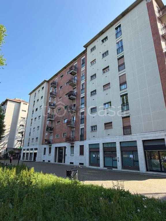 appartamento in vendita a Milano in zona Dergano