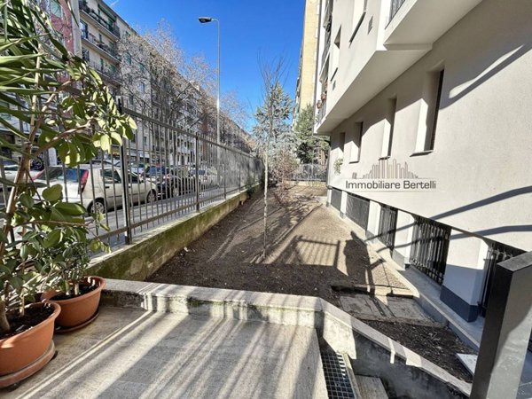 negozio in vendita a Milano in zona San Siro