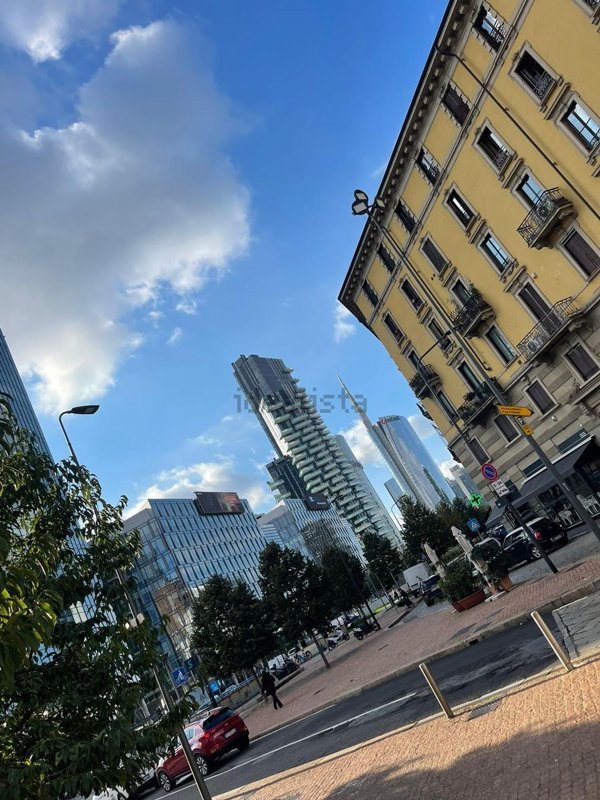 appartamento in vendita a Milano in zona Porta Nuova