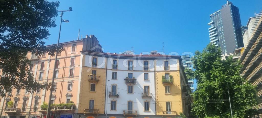 appartamento in vendita a Milano in zona Porta Nuova