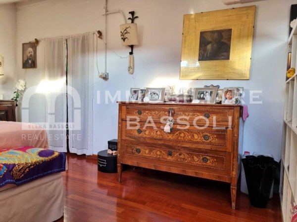 appartamento in vendita a Milano in zona Guastalla