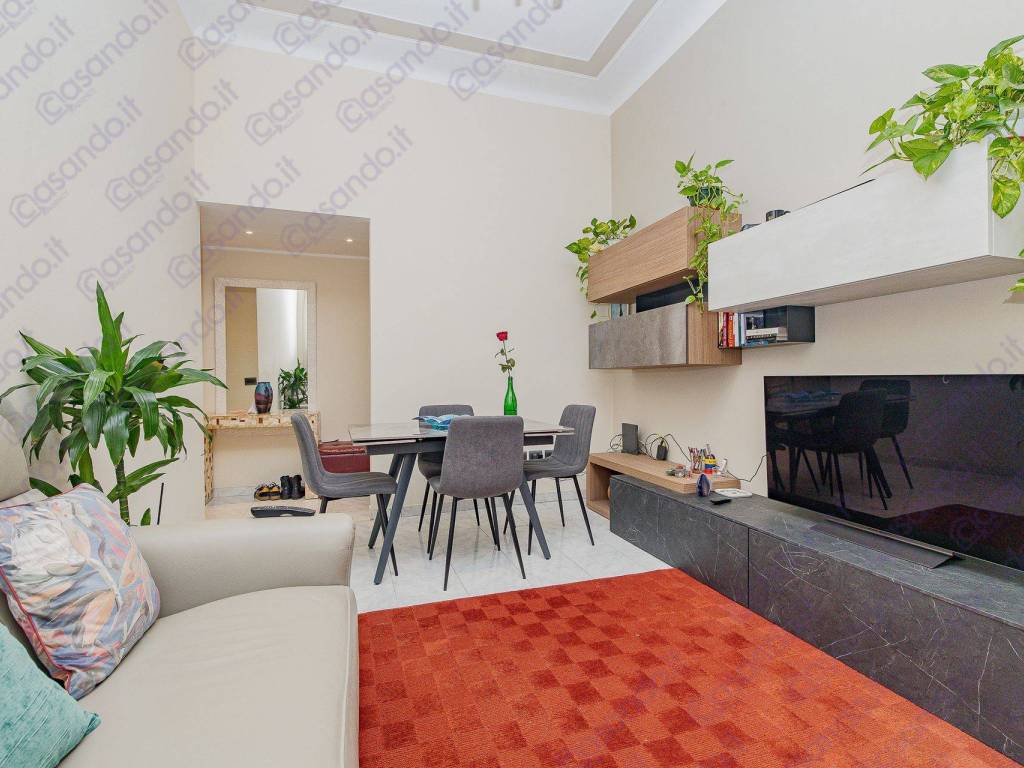 appartamento in vendita a Milano in zona Corvetto