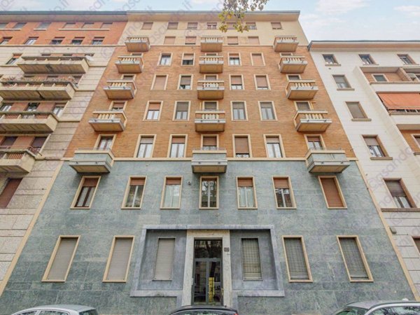 appartamento in vendita a Milano in zona Corvetto