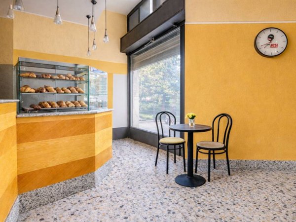 negozio in vendita a Milano in zona Affori