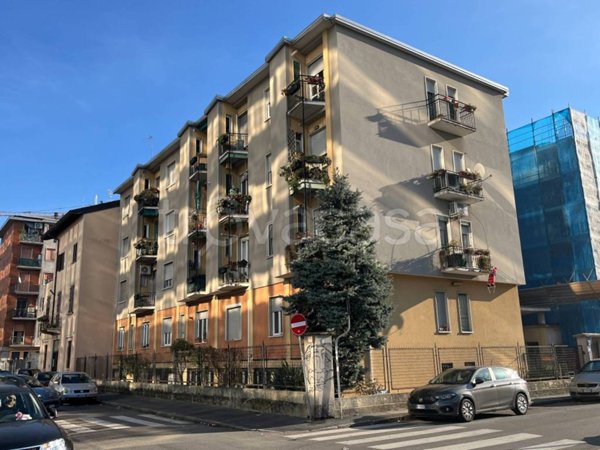 appartamento in vendita a Milano in zona Affori
