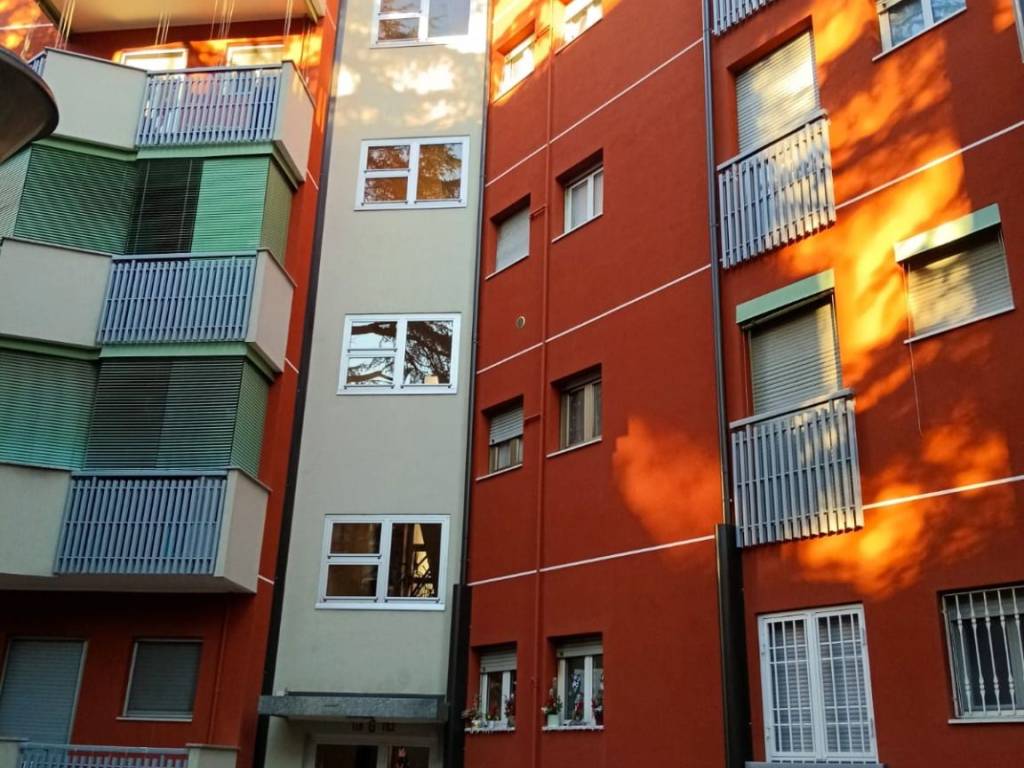 appartamento in vendita a Milano in zona Forlanini