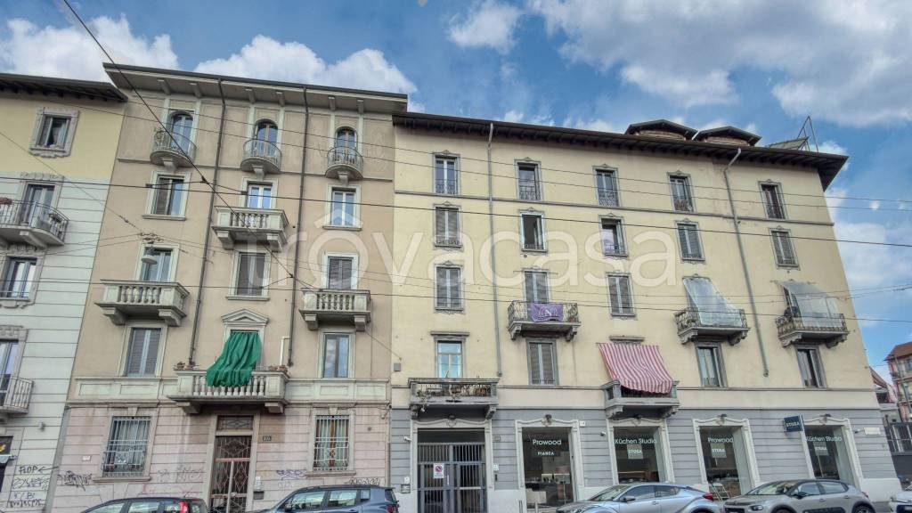 appartamento in vendita a Milano in zona Casoretto