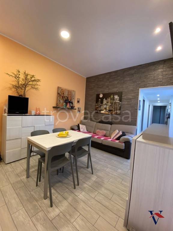 appartamento in vendita a Milano in zona Affori