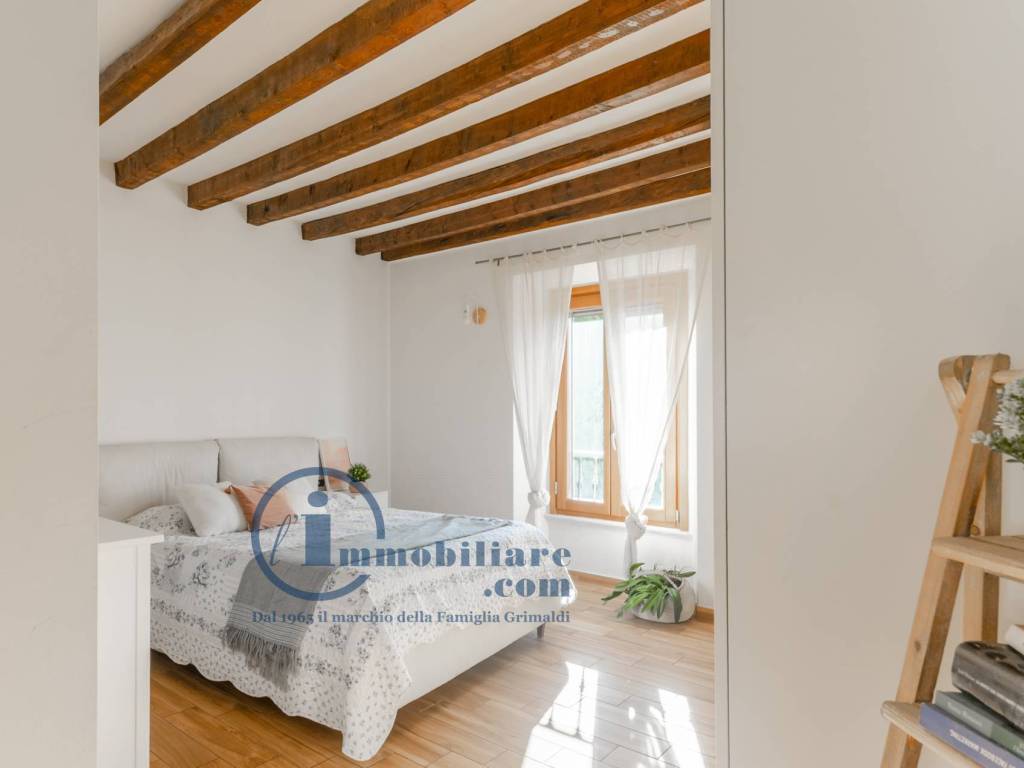 appartamento in vendita a Milano in zona Famagosta