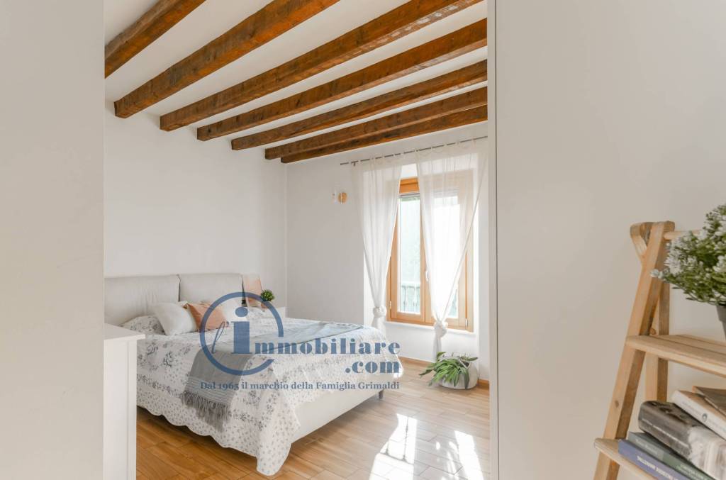 appartamento in vendita a Milano in zona Barona