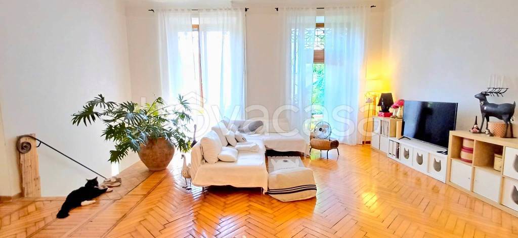 appartamento in vendita a Milano in zona Porta Ticinese