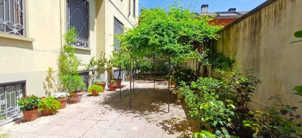 appartamento in vendita a Milano in zona Porta Ticinese