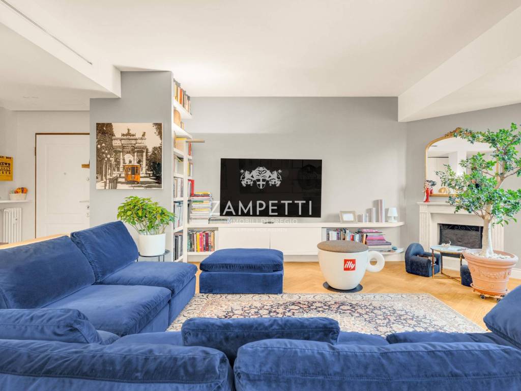 appartamento in vendita a Milano in zona Sempione