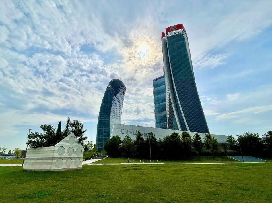 appartamento in vendita a Milano in zona Sempione