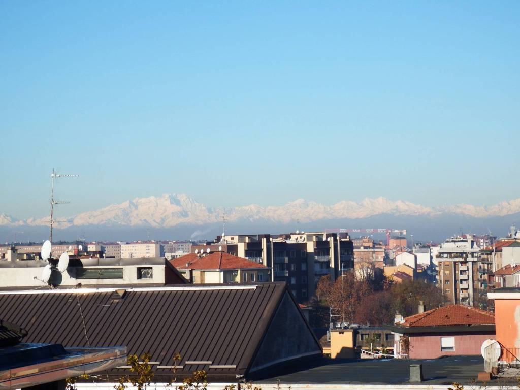 appartamento in vendita a Milano in zona Rembrandt