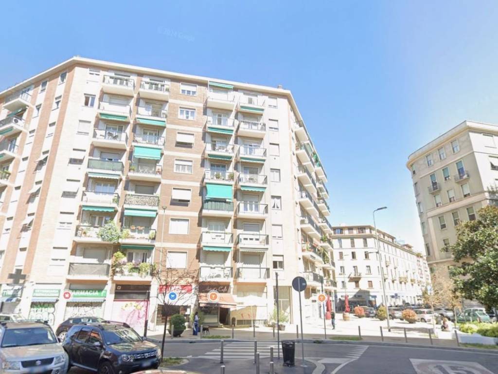 appartamento in vendita a Milano in zona Loreto