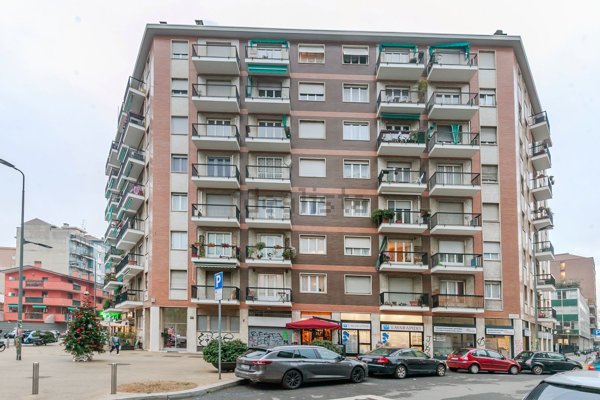 appartamento in vendita a Milano in zona Loreto