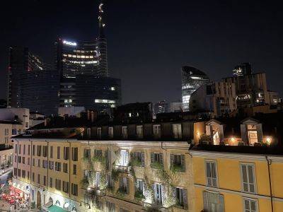 appartamento in vendita a Milano in zona Porta Nuova