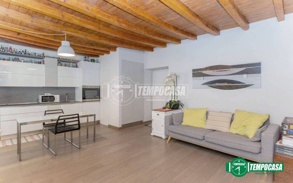appartamento in vendita a Milano in zona Centro Storico