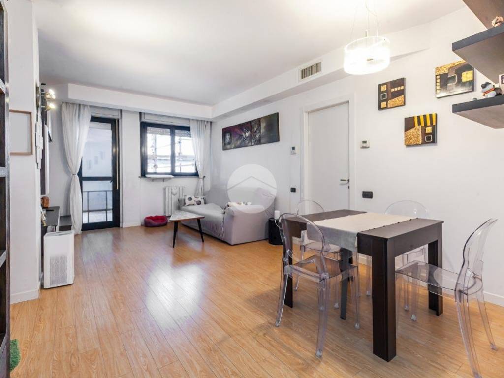 appartamento in vendita a Milano in zona Barona