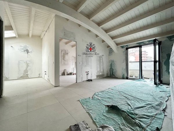 appartamento in vendita a Milano in zona Morivione