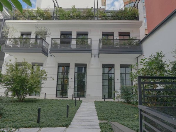 appartamento in vendita a Milano in zona Isola