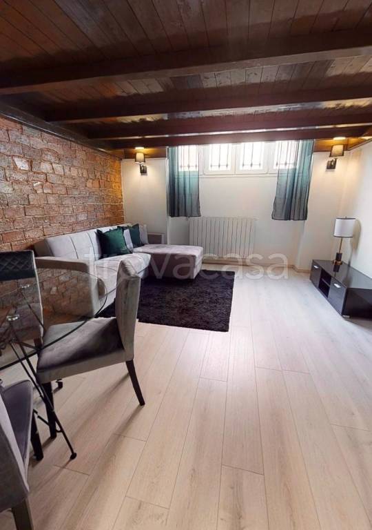 appartamento in vendita a Milano in zona Isola