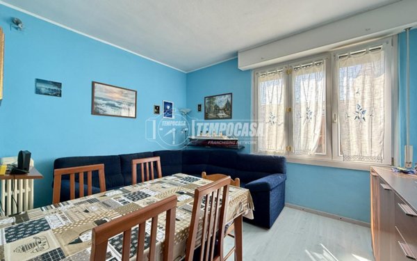 appartamento in vendita a Milano in zona Baggio