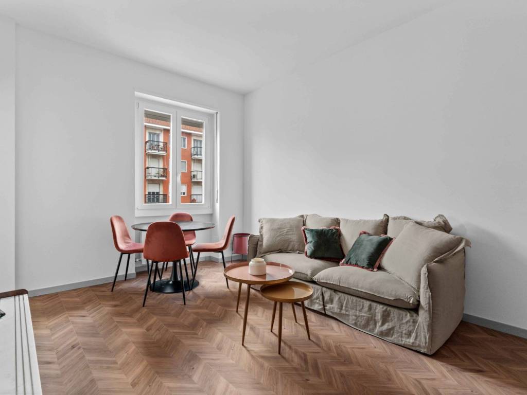 appartamento in vendita a Milano in zona Barona