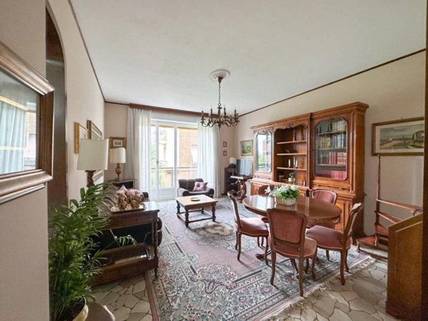 appartamento in vendita a Milano in zona Trenno