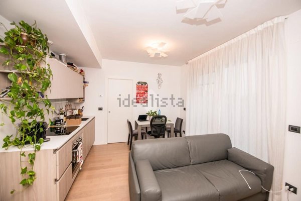 appartamento in vendita a Milano in zona Porta Genova