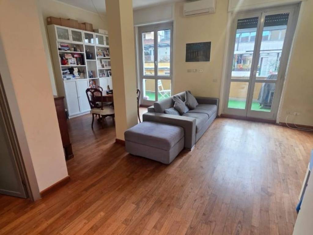 appartamento in vendita a Milano in zona Solari