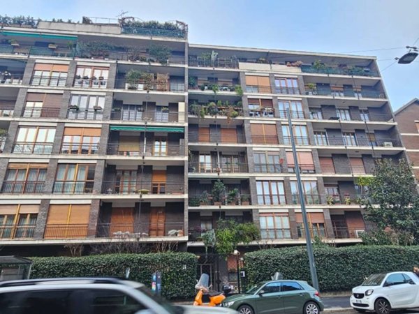 appartamento in vendita a Milano in zona Isola