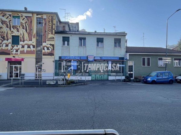 intera palazzina in vendita a Milano in zona Lambrate