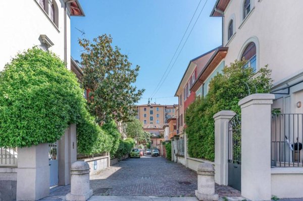 casa indipendente in vendita a Milano in zona Porta Vittoria