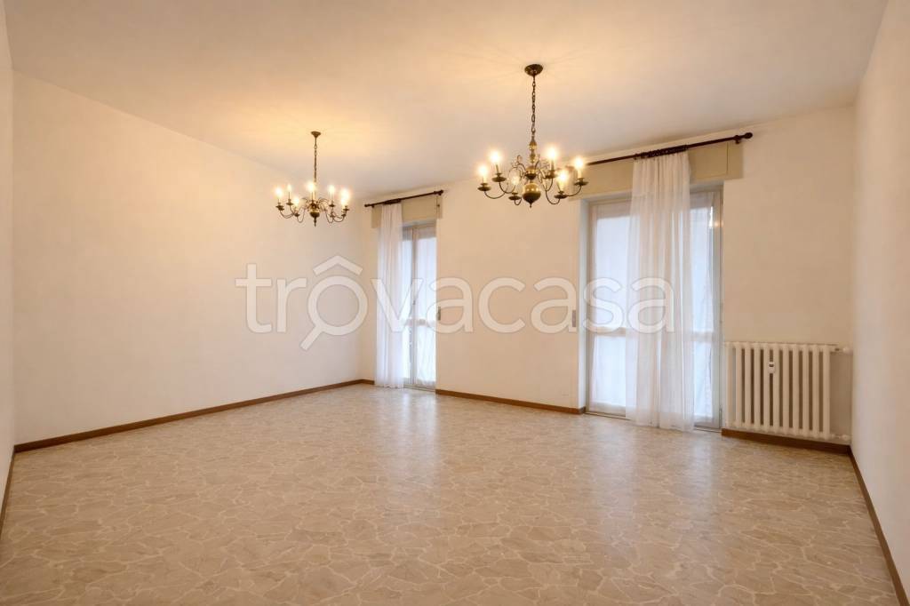 appartamento in vendita a Milano in zona Feltre