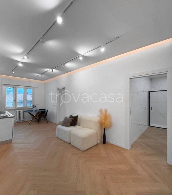 appartamento in vendita a Milano in zona Isola