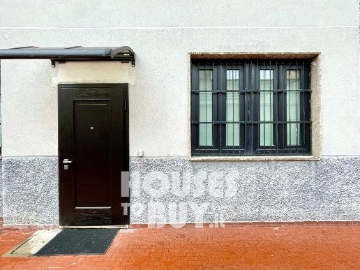 appartamento in vendita a Milano in zona Barona