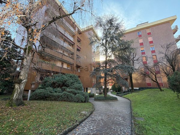 appartamento in vendita a Milano in zona Bruzzano