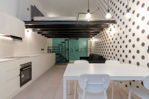 appartamento in vendita a Milano in zona Sempione