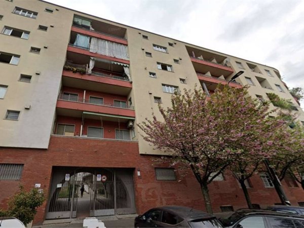appartamento in vendita a Milano in zona Piazzale Lodi